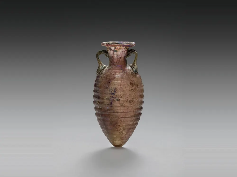 Balsamaire romain en verre soufflé